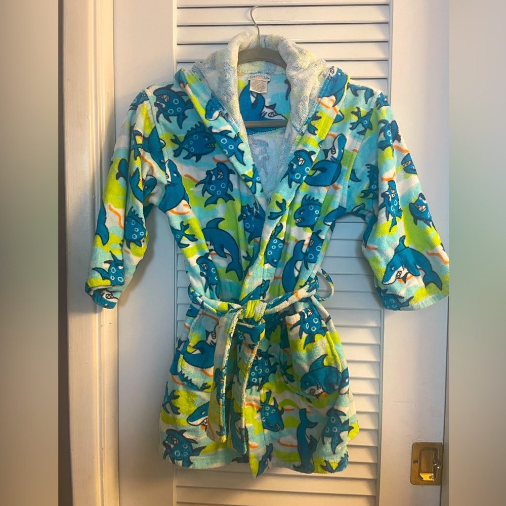 Steve Swim Bath Robe/Swim Coverup Size 7/8. Hooded w/2 front Pockets & Belt Tie